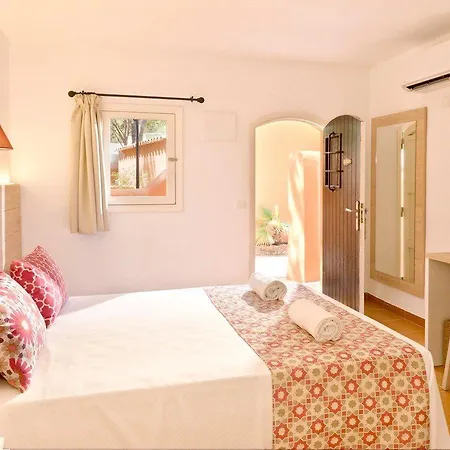 Fergus Style Punta Arabi Hotel Es Cana