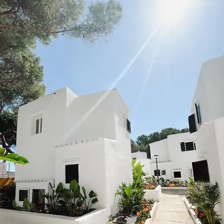 Fergus Style Punta Arabi Hotel 4*
